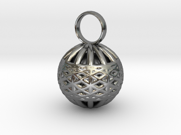 Ornament Pendant in Polished Silver