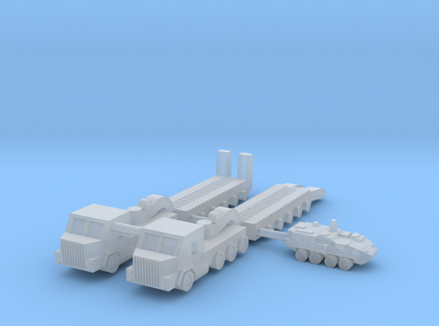 1/700 M1070 HETS Tank Transport (x2) in Tan Fine Detail Plastic
