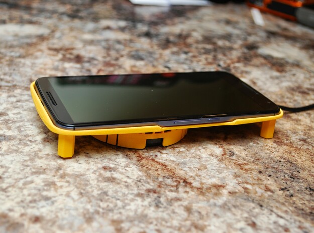 Motorola Nexus 6 - Wireless Qi Charge Cradle in Yellow Processed Versatile Plastic