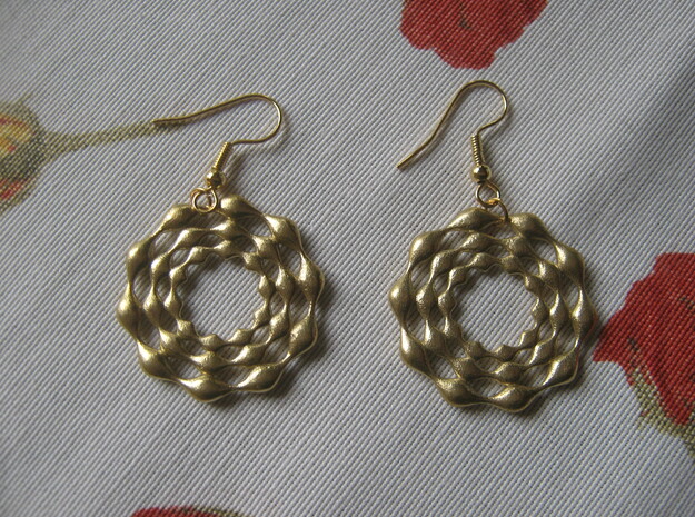Three-Circle Earrings in Natural Brass