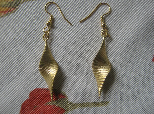 Double Twist 1 Earrings in Natural Brass