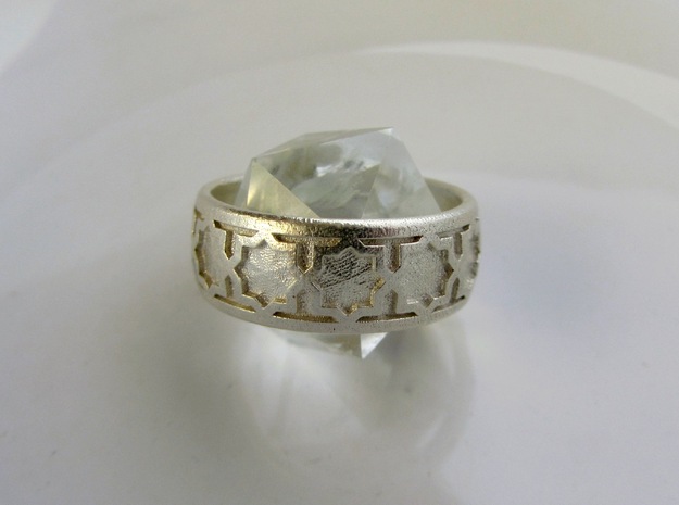 Ring Of Eights in Natural Silver