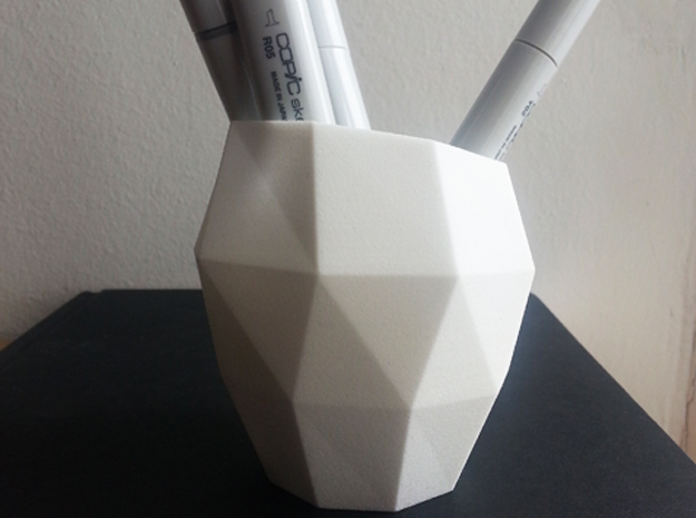Pencil Mug / triangulated in White Natural Versatile Plastic