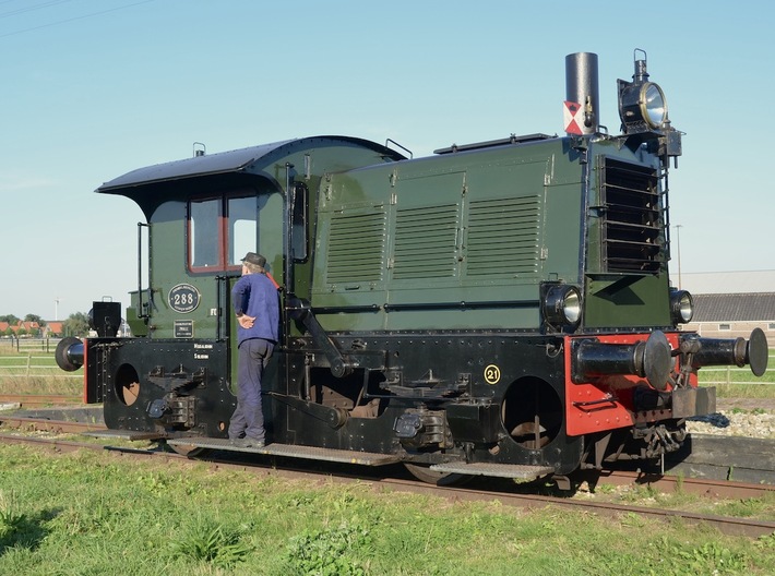 N SIK NS 200-300 locomotor (oudere versie) 3d printed Wikimedia.org: SHM locomotor 288 van de Nederlandse Spoorwegen, te Twisk; 29 september 2013. Foto: Erik Swierstra.