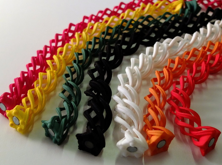 "Thistle" 10 Seed Chain to close or conect ... 3d printed 