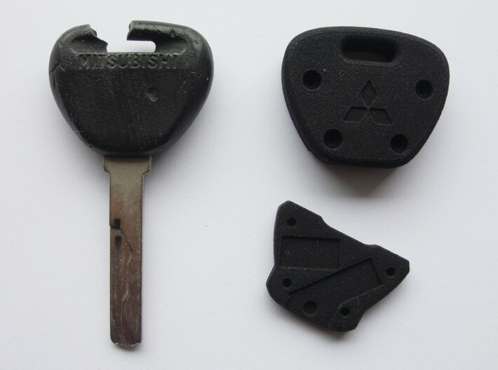 Mitsubishi Carisma key handle 3d printed The sorrow sight of an old broken key handle