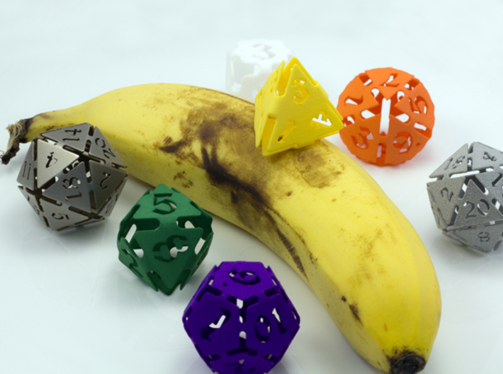 Big die 4 / d4 26mm / dice set 3d printed Banana for scale