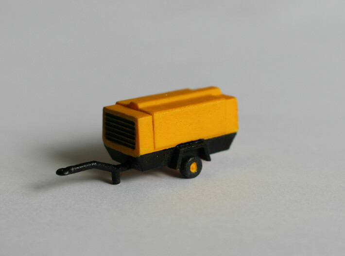 HO Atlas Copco Mobile Compressor 3d printed Painted model in White Strong&amp;Flexible