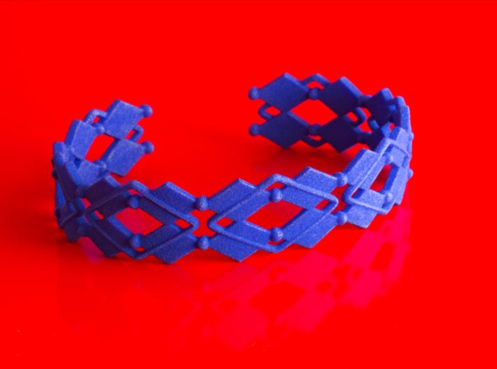 Diamond and pearls bracelet 3d printed Diamond and pearls bracelet (Royal Blue Strong &amp; Flexible)