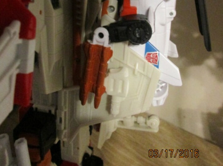 Superion Backpack Connectors 3d printed The weapons clip onto Silverbolt's wings...