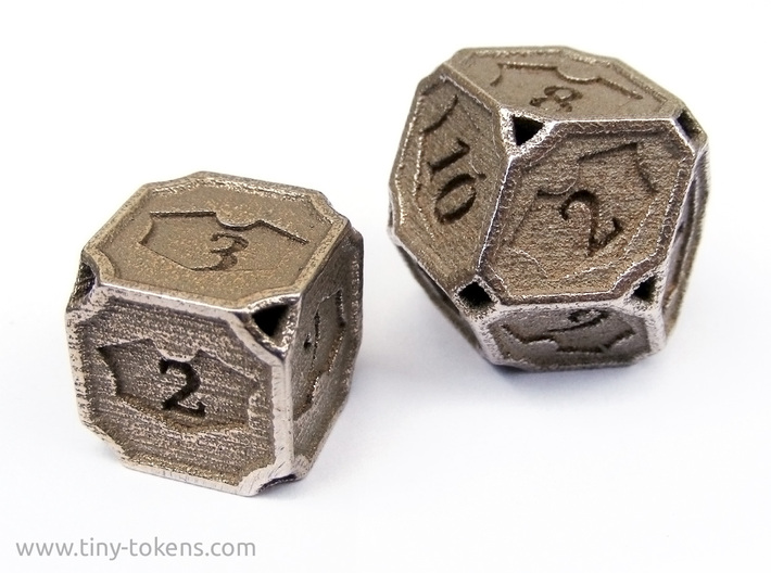 Planeswalker Loyalty D6 3d printed Comparison between the twelve sided and the six sided version