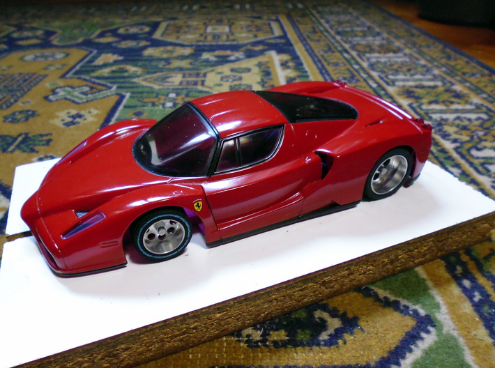 Slot car chassis for Enzo 1/28 3d printed 