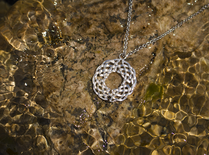 Celtic Knot Pendant 3d printed Raw Silver