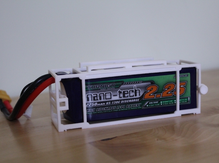 Turnigy Nanotech 2250 Battery Cage 3d printed Battery Cage with Turnigy Nanotech 2250mah 3s battery fitted
