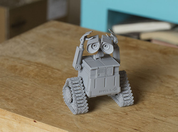 WALL-E 3d printed use primer paint for base color