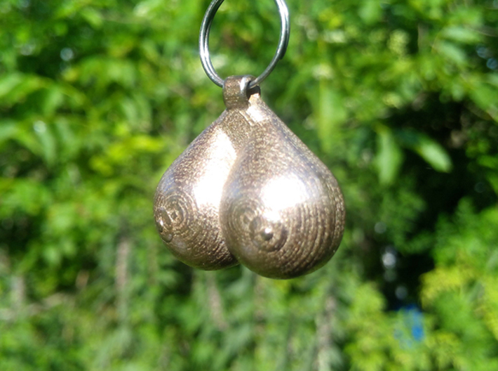 Breasts-shaped keychain/pendant 3d printed 
