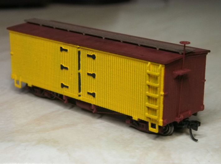 HOn30 25ft Reefer 3d printed Painted model,with added trucks,couplers,etc.Roof made from styrene sheet.