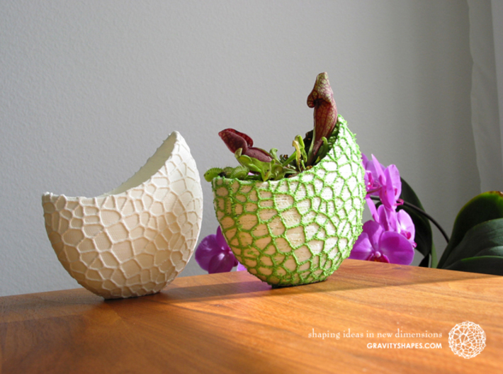 Organic two-color skulpture pot (20 cm) 3d printed Own 3D-Prints with PLA (Size 12 cm). Not Sandstone!