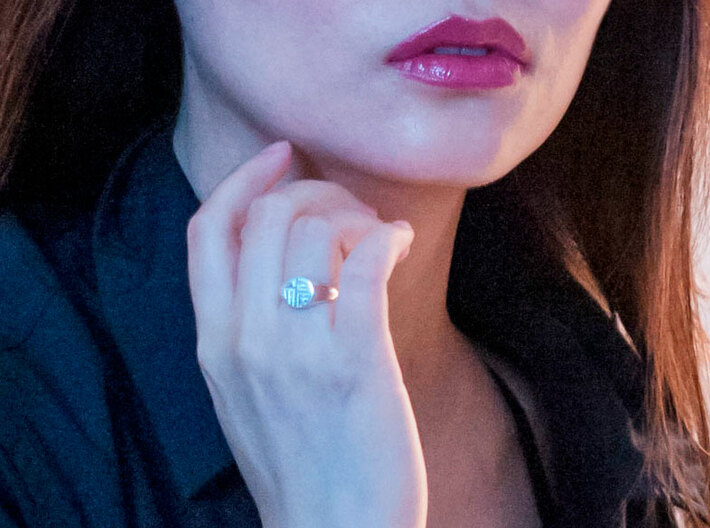 Fortune (Luck) - Lady Signet Ring 3d printed Looks awesome in Ring finger or Pinky
