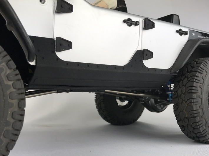 AJ10039 Smittybilt XRC body cladding 3d printed Parts fitted to the SCX10.