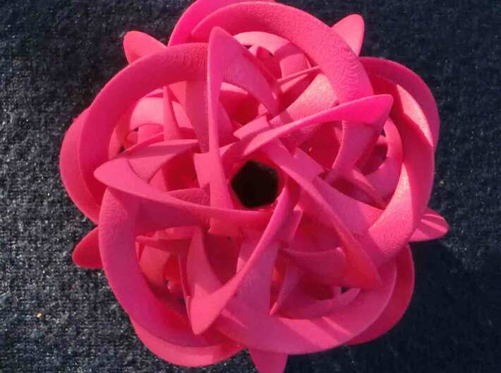 Cosmic Rose 3d printed Dimension
