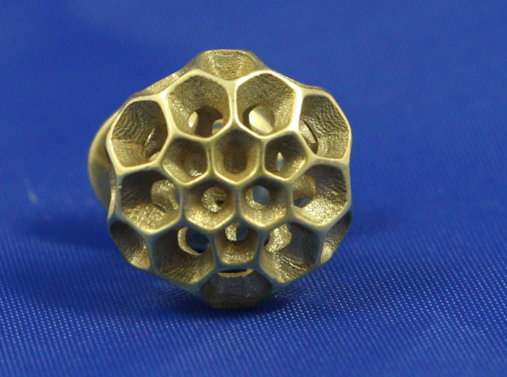  Pollen Lapel Pin 3d printed 