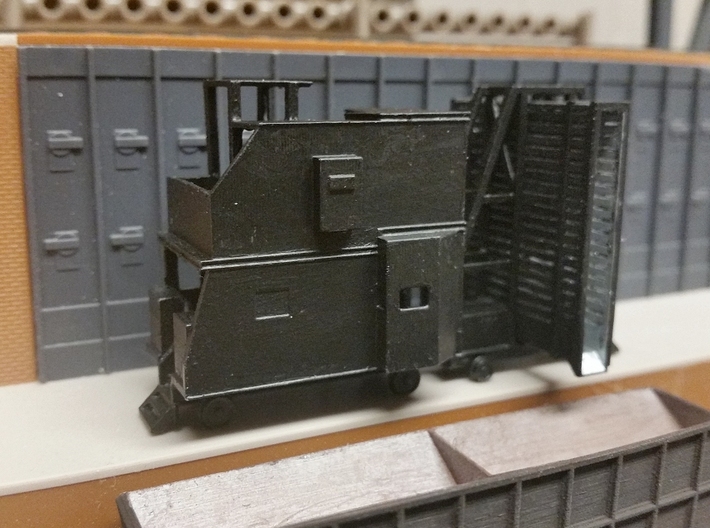 N-scale Door And Guide Car 3d printed Door car and guide car on Walthers coke ovens structure.