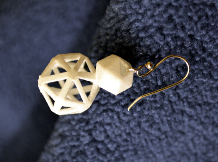 Polyhedron Snowman Earring 3d printed Polyhedron snowman earring with silver hook.