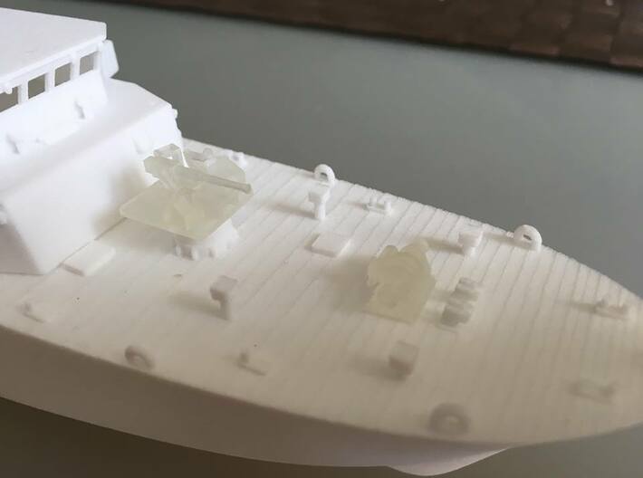 HMCS Kingston, Details 2 of 2 (1:200, RC) 3d printed details on the bow (gun, winch)