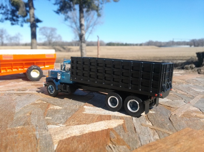20ft Omaha Standard Grain Box 1/64th 3d printed Truck and frame not included
