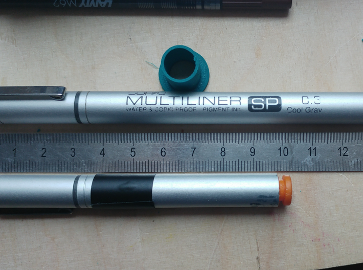 Pen-Plotter Adaptor for Multiliner SP fineliner Pe 3d printed Size comparison to normal lenght