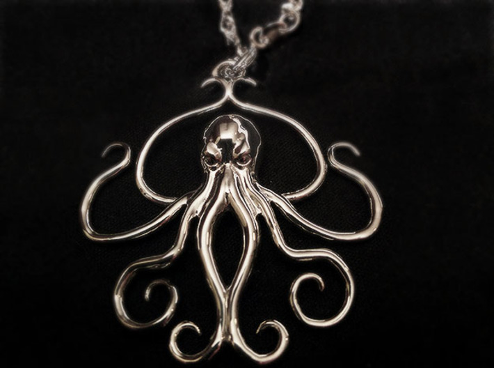 Cthulhu Sculpted Pendant 3d printed 