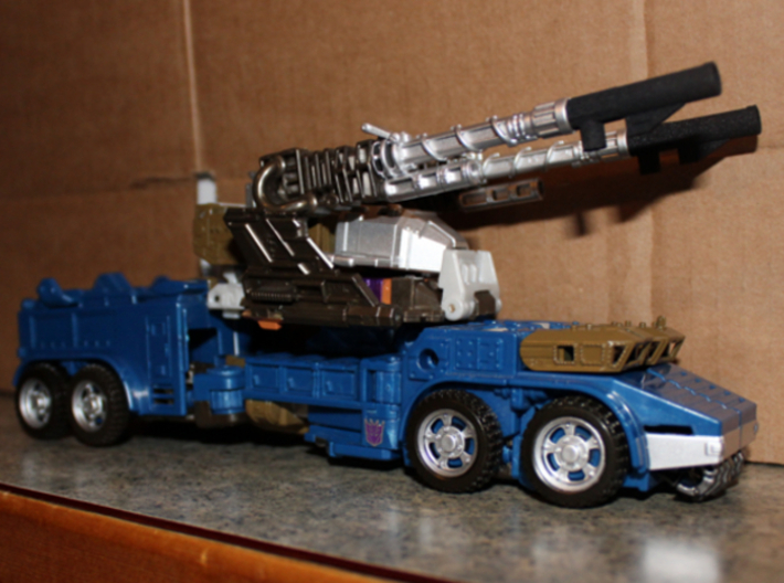CW/UW Bruticus/Baldigus Cannon Extensions 3d printed Onslaught figure in vehicle mode with cannon extensions on cannons