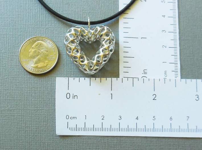 Mesh Heart Pendant in Precious Metal 3d printed 