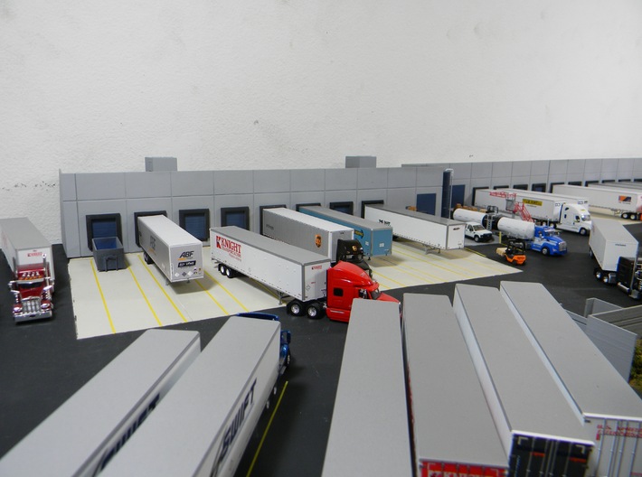 Custom Wall #1 3d printed This model used with other models to make a background warehouse model