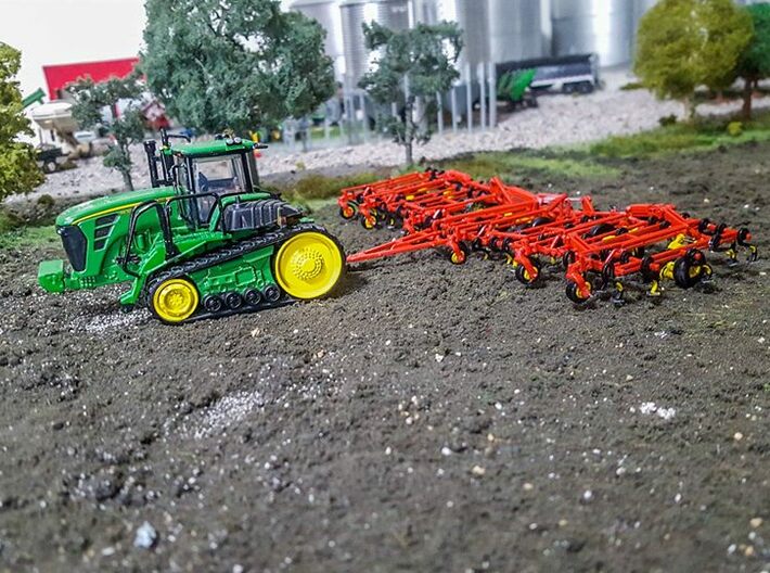 1/64 44ft 5630 Field Cultivator frames 3d printed 
