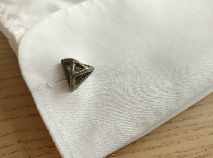 Triangular cufflink twisted 3d printed