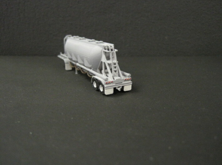 N scale 1/160 J&amp;L/Heil 1636 Dry Bulk Trailer 18 3d printed I picked out the lights in gloss paints.