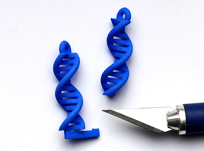 DNA Earrings 3d printed The earrings will be connected by a sprue. Use a sharp knife to carefully separate them.