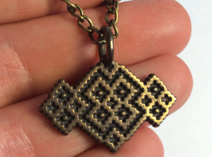 M and W Pendant 3d printed