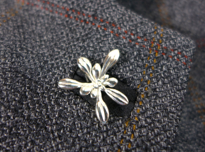 Arabidopsis Lapel Pin -Science Jewelry 3d printed Arabidopsis lapel pin in polished silver