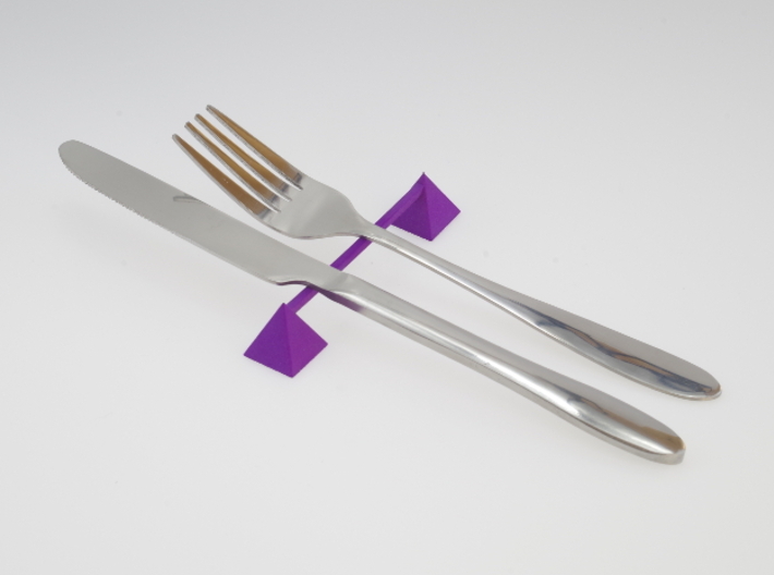 Knife rest &amp; Cutlery rest pyramid 3d printed