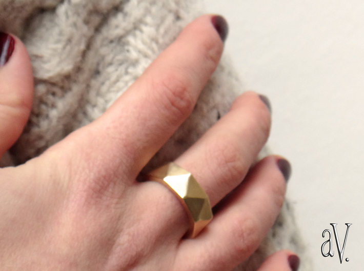 Faceted9 Sided Ring 3d printed 