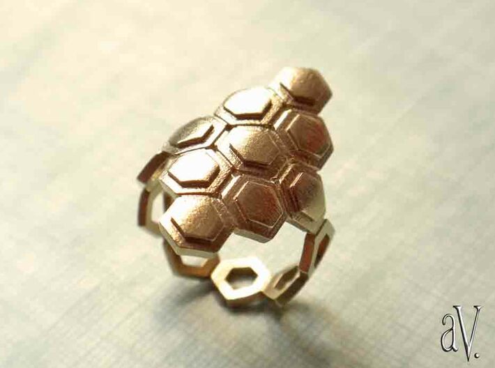 Bee Square 3T Cylinder Ring 3d printed 