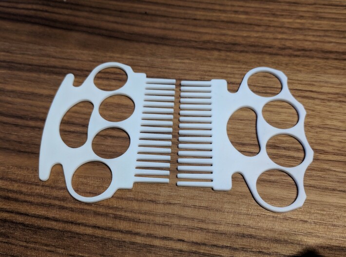 Brass Knuckle Comb/Beard Comb (inward teeth) 3d printed Two versions available, inward and outward teeth!