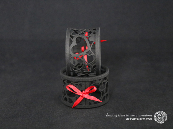 Set of 6 large napkin rings with Hearts 3d printed The photo shows prints made of black strong and flexible incl. red lacing.
