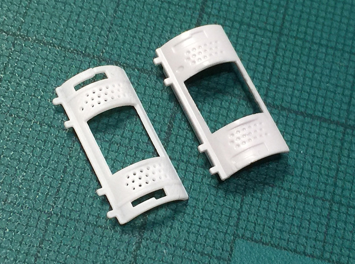 Perfect Grade Falcon 1:72 - ten greebly details 3d printed The printed part (left) is much thinner than the Bandai part (right)