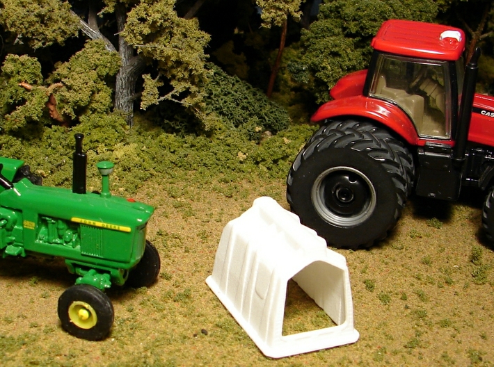 1/64th “S” Scale Calf Hutch set of Six 3d printed Tractors are for size reference only.