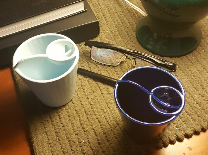 Two Liquids Dual Drinking Cup 3d printed