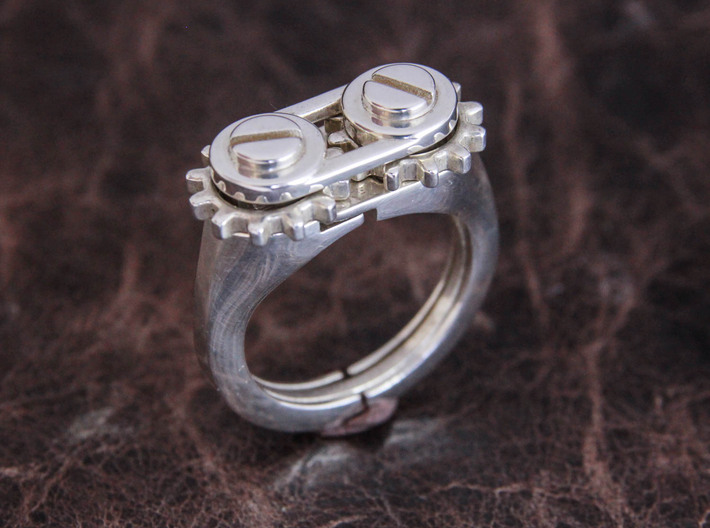 Gear Spinning Ring 3d printed Polished Silver